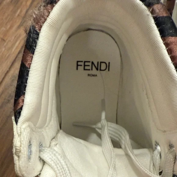 Fendi Kids High-Top Sneakers - Picture 3 of 6